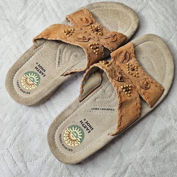 Earth Shoe 7W Conway Amber Tan Suede Beaded Boho Slide Sandals - Picture 4 of 10